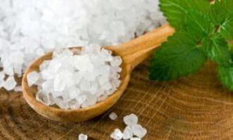 druskos vonios grybeliui gydyti